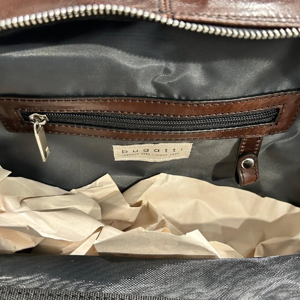 Bugatti Genuine Leather Backpack - Picture 8 of 10